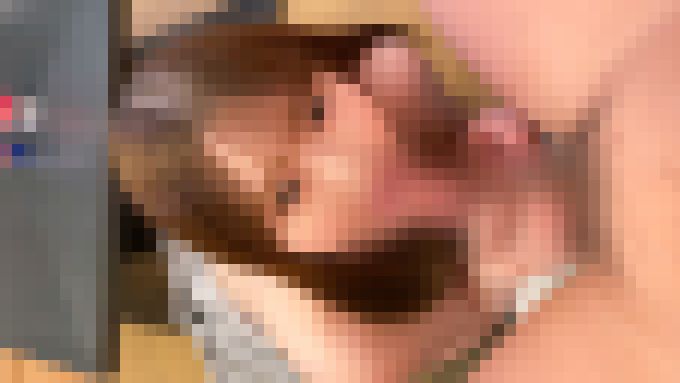 《個人撮影》芸能タレント　事務所所属 Gカップ巨乳スーパーコンパニオン 23歳 と中出しセックスの一部始終　隠し撮り グラドル　サンプル画像