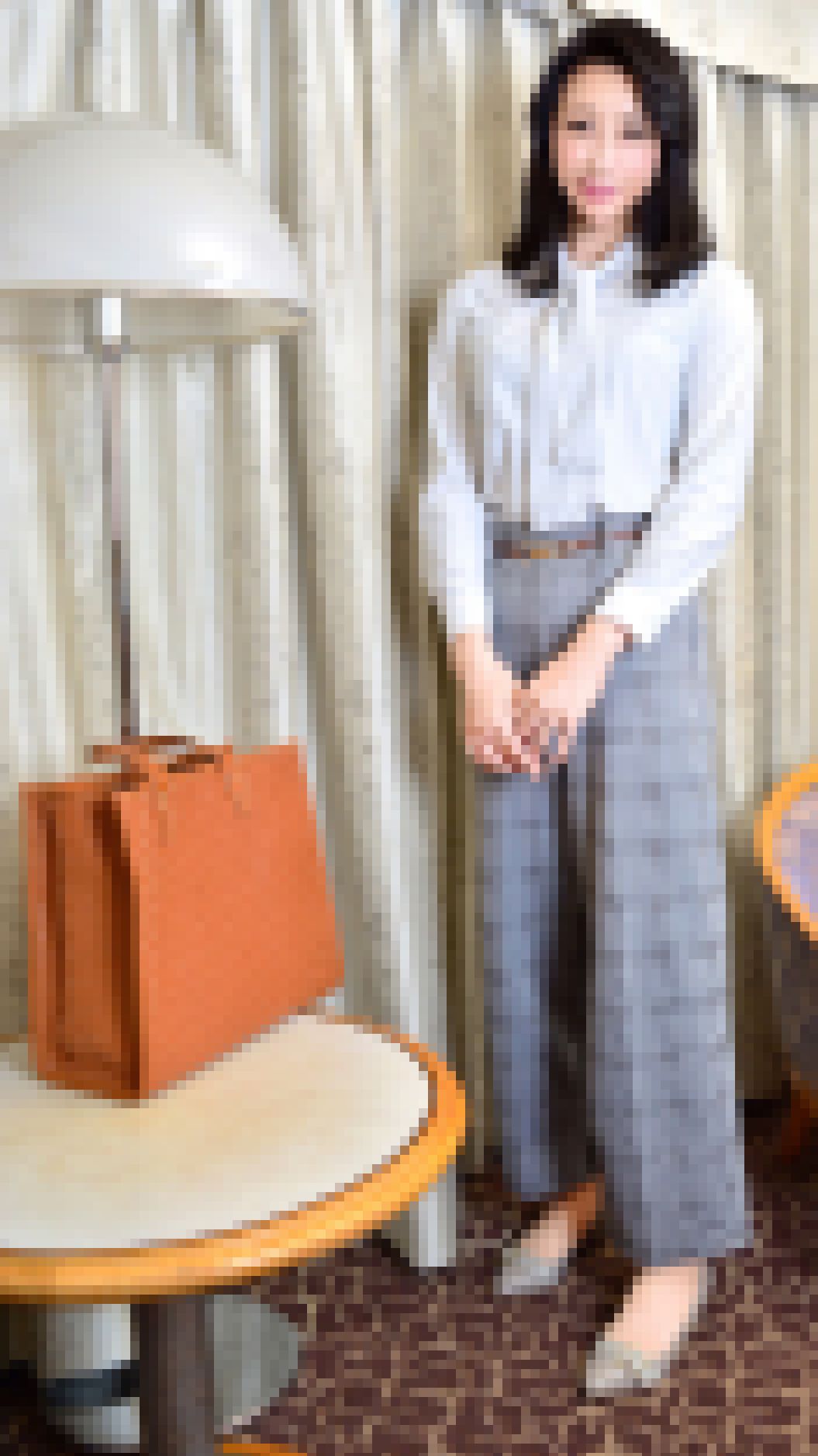 【個人】某大手広告代理店の美人営業部長45歳をハメ撮り。役員である旦那を放ったらかして営業先の20歳年下の男の生肉棒を咥え込む人妻【初回特別価格】　画像