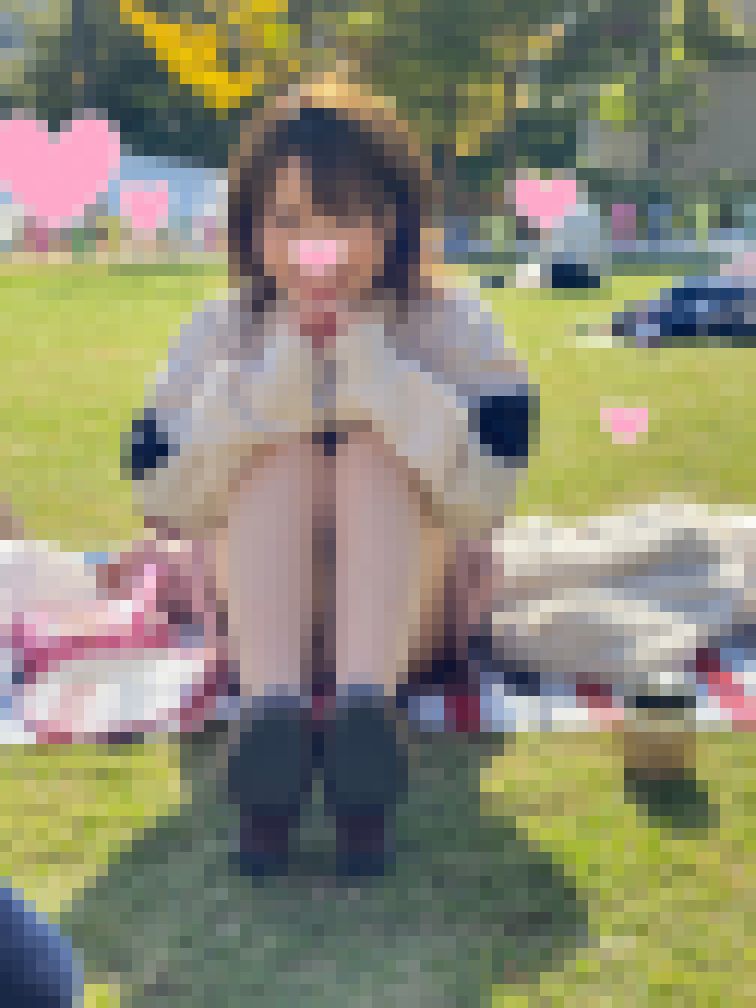 【ひなたぼっこ女子はヤレる】芝生で遊んでる女子大生GET!春で発情するオマンコ。若くて最高傑作なボディを鷲掴みながらの中出し!!【乱交】 サンプル画像5
