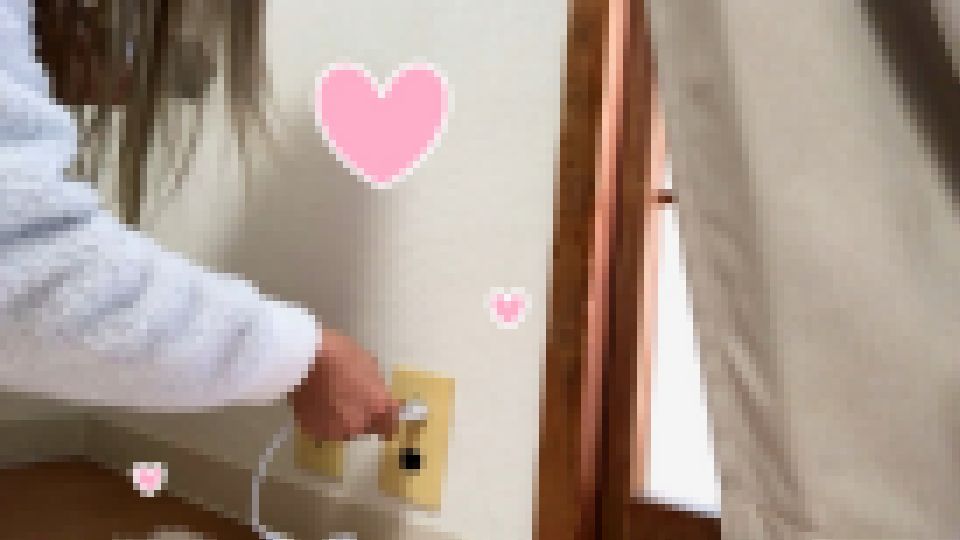 【4P乱交・個人撮影】気持ちくなると甘えん坊になっちゃう純情ギャルみくちゃん20歳。付き合ってないとエッチしないって言いながら隣でフェラする同僚見て濡れちゃうツンデレマンコから淫潮大量発射！　無料画像17