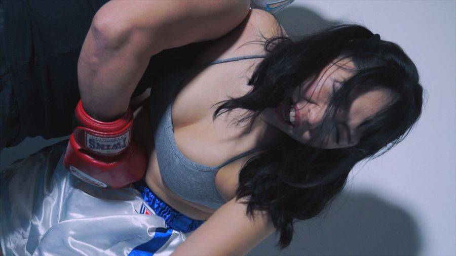 【HD】腹パンチ愛好家達の部屋 vol.05　サンプル画像02