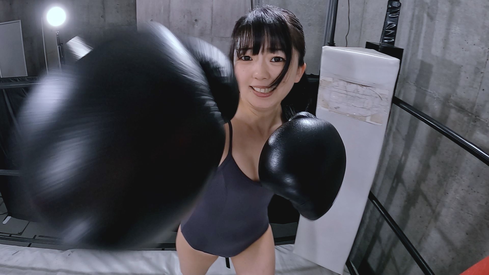 【HD】1人称vs女子プロボクサー02【プレミアム会員限定】　サンプル画像01