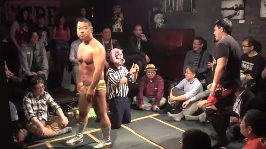 キャットファイト視姦距離マット祭り2019-最後のいたずら…ヤヴァイ!!ガチで電マでイっちゃった!　サンプル画像08