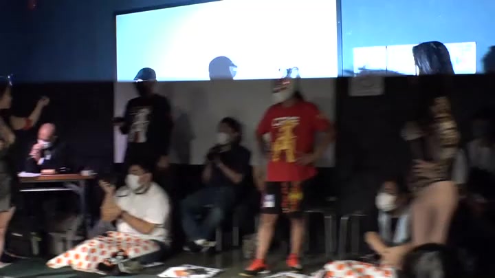 どきッ!女だらけのキャットファイト祭 ワクワクお下品熱帯夜2022 真夏に地下で行われたバチバチ女の闘い!　サンプル画像06