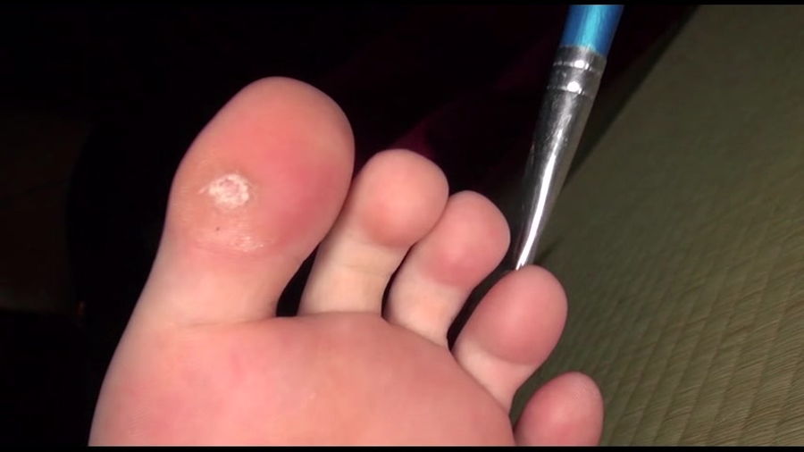 【M男からのくすぐり】くすぐりのお返しにくすぐりを 爆笑涙目のお姉さま　サンプル画像02