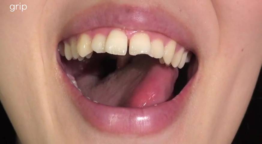 素人粘写02 64ミリ長舌を振り回して男の顔面を舐め綴り発情トランス接吻しまくりの淫乱フリーター編 サンプル画像02