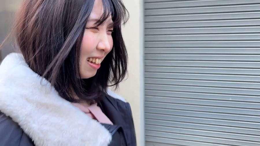 【HD】おっぱい大きめ童顔女子がM男に濃厚鼻フェラ　サンプル画像01