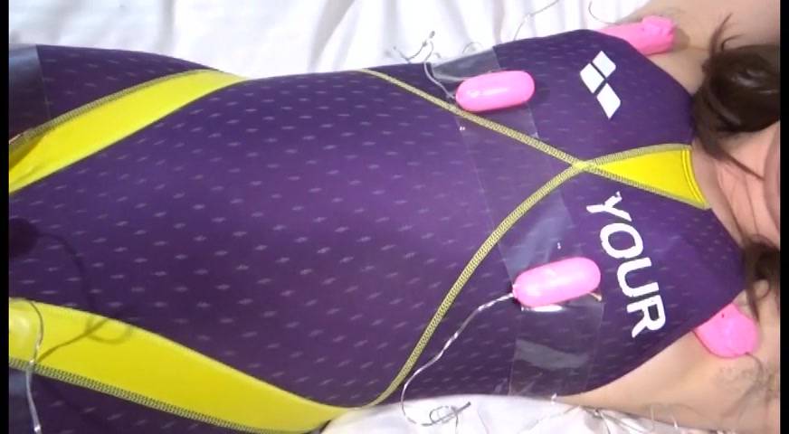 スパッツ競泳水着　スベテカ・トライアングルの誘惑　サンプル画像01