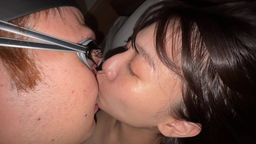【HD】【個人撮影】湊波流のデカ舌ディープキス＆ツバ鼻吸い　サンプル画像05