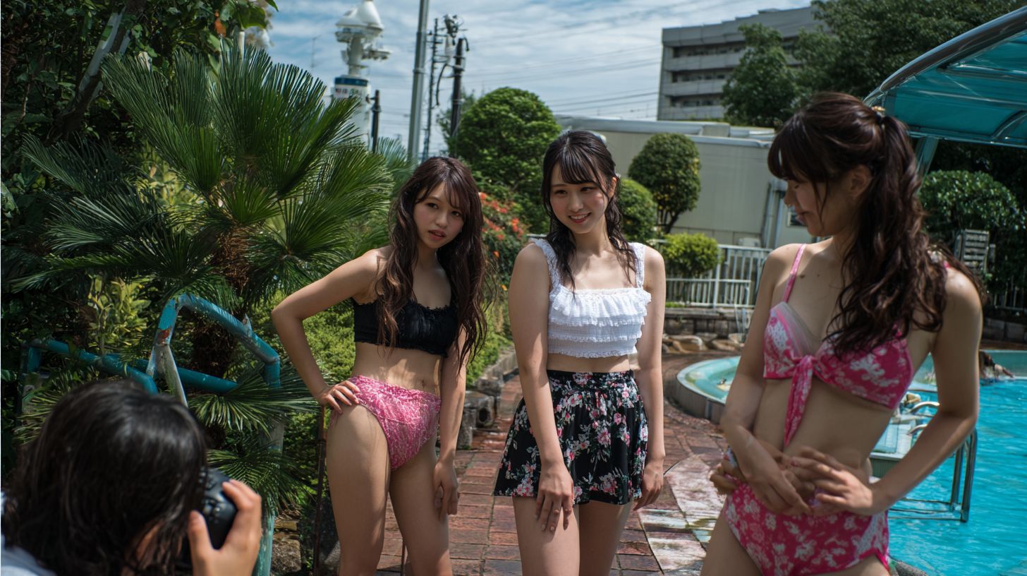 無防備な女子の一人しゃべりインタビュー映像動画のサムネイル