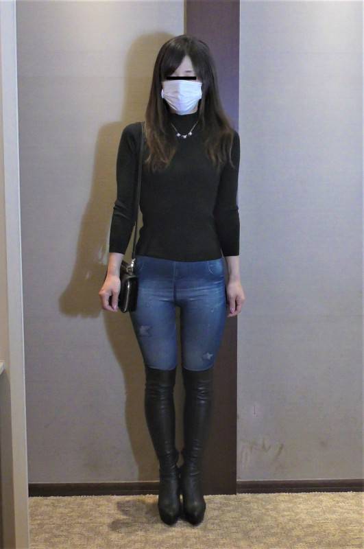 【ブーツイン美脚】【足コキ射!】【エロ度◎】パンスト美女の足指を舐めつくす!【みかこ38才人妻①前編】 サンプル画像