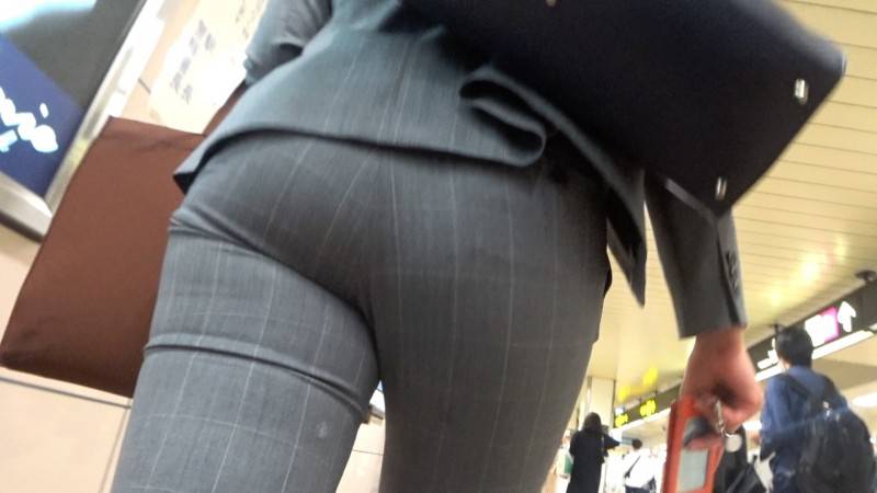 新極上のおかず497（むちむちパンツスーツOL） サンプル画像