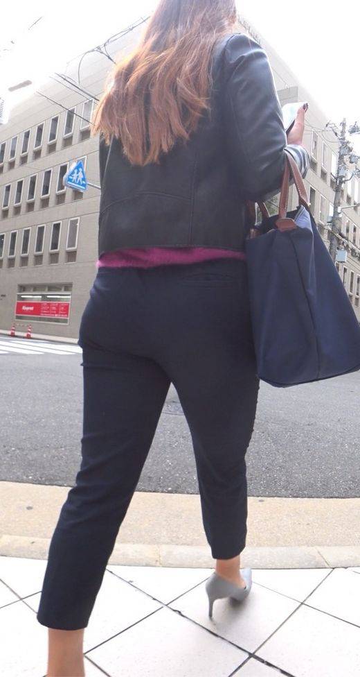 新極上のおかず502（尻肉ヘビー級OLさん！）　サンプル画像2