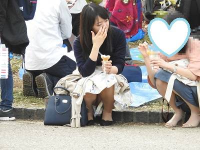 ＮＯ６０お姉さんの見えてるパンティー売ってください！！　サンプル画像2