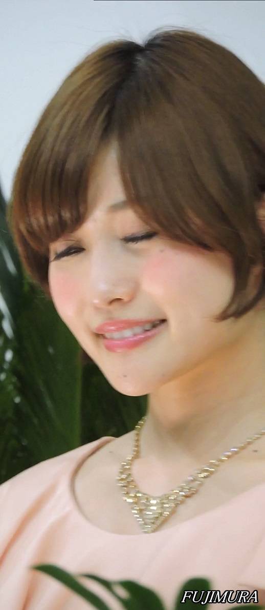 CP+2016ショートヘアのコンパニオン顔を撮り続けました【動画】5作品セット 1502 1504 1509 1512 1516　サンプル画像3