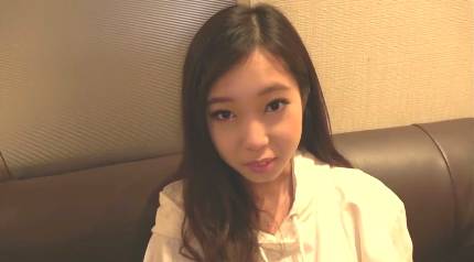 スレンダーな20歳アパレル店員が遊ぶお金のために初ハメ撮りに来て喘ぎまくる サンプル画像