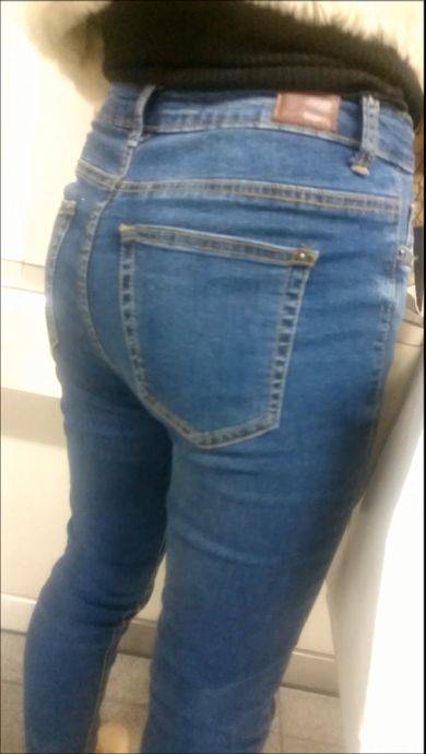 【尻ざんまい】エロエロお姉さんの魔性ブルージーンズ尻　サンプル画像2