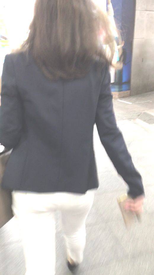 デカ尻OLさんのむっちりタイトスカート&パンツ サンプル画像2