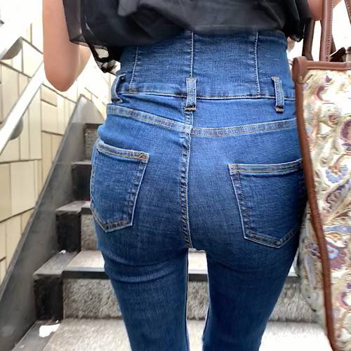 【デカ尻スキニー！】デカ尻スキニーデニム！騎乗位がエロい！エロい変態ＯＬの美尻で美人の肉尻を食す！【449】 サンプル画像