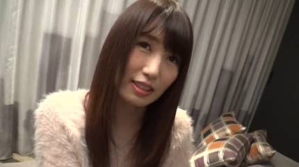 モデル体型の23歳DJが初撮影で美乳を揺らして喘ぐ&nbsp; サンプル画像