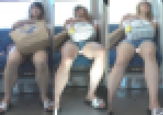 [4K動画][顔出し]短パンのギャル女神３人、全員かわいいです、隙間がエロいです[多人数][ドアップあり]電車からの風景～　サンプル画像2