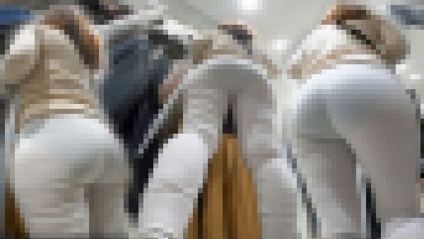【FullHD】ローアングルカット多めだから張り付くクロッチもしっかり透ける超爆尻 サンプル画像