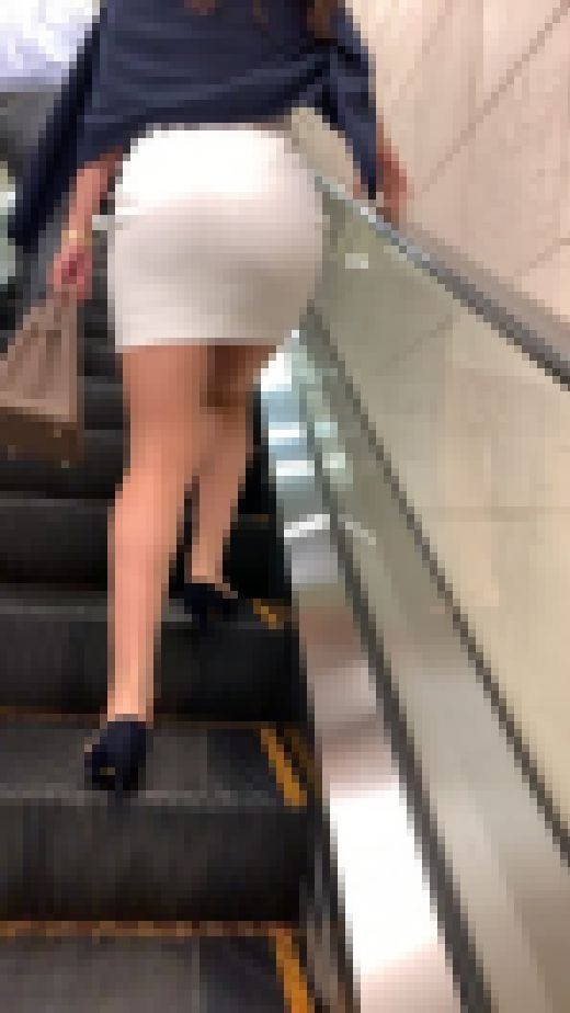 《５つ星ホテルへ向かう極上美女》 No.1208【タイト・極薄・ミニ・ワンピース】　サンプル画像2