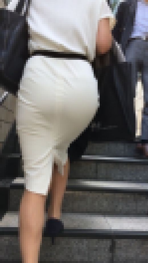 《モチモチ熟尻》 No.1213【Part1・出勤する奥様のタイトスカート着衣尻】　サンプル画像3