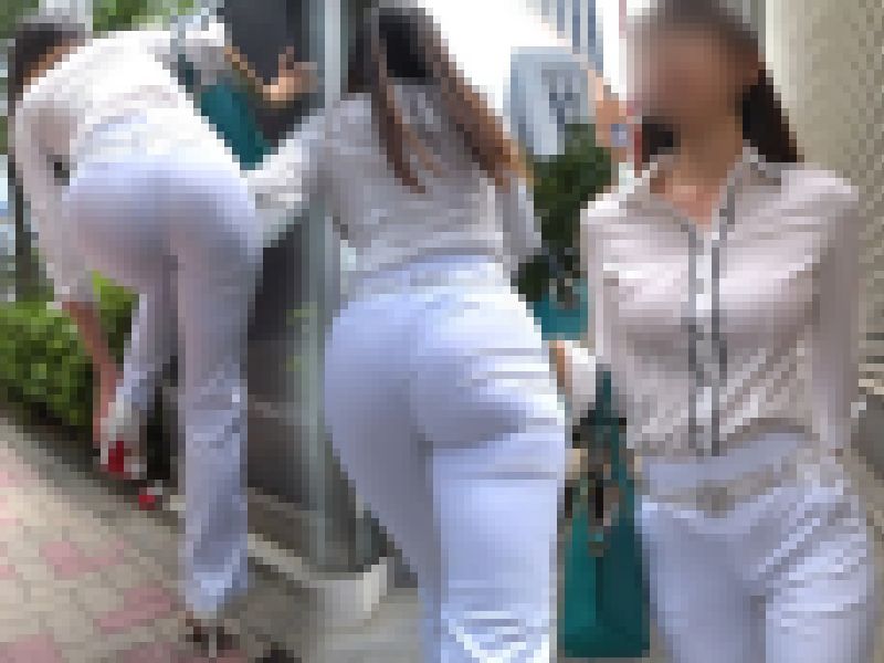 【高画質】これぞ高嶺の美女尻！極上スレンダーモデル体型美人OLの白スーツ姿は最高。。。！ サンプル画像