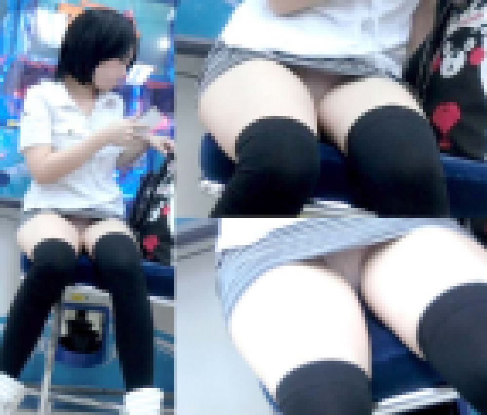ゲーセンにいたミニスカ少女の丸見え無防備開脚パンチラ盗撮動画 サンプル画像
