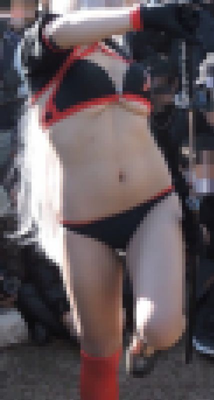 コスプレ2018冬下乳おっぱいに興奮!大勢に囲まれ野外撮影【動画】イベント編 4119 サンプル画像