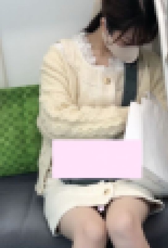 無防備に寝ている美しすぎる聖美女 サンプル画像