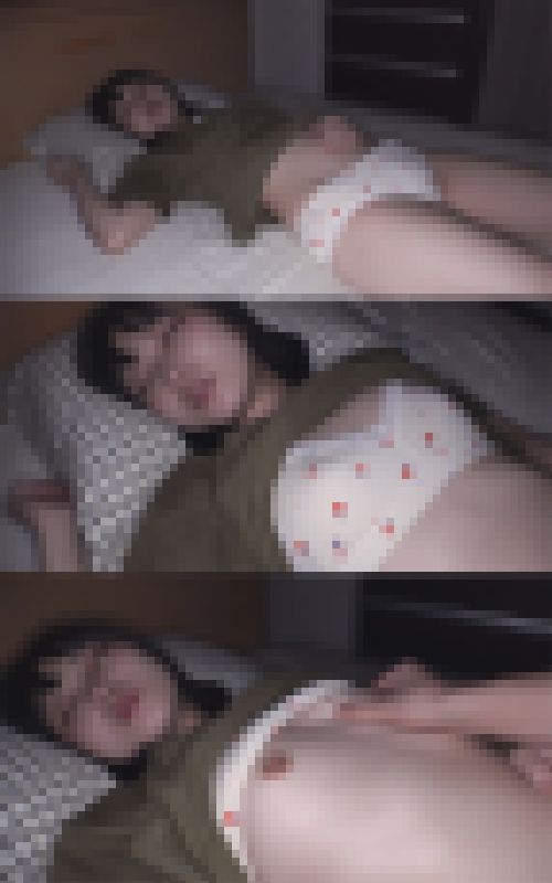 【家庭内で寝込みハメ】色白盛りマン妹ちゃんの自宅寝室で…ｗ絹モチ肌・乳首ピン勃ち・美ピンク膣　サンプル画像1