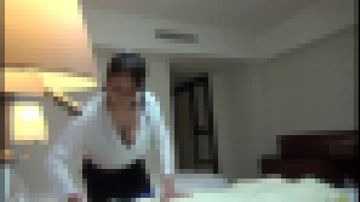 【ブリット】熟女マッサージ師にガチ猥褻 #011 EQ-270-05　サンプル画像1