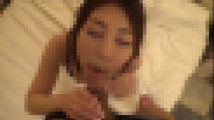 Fカップの24歳受付嬢が彼氏にナイショで緊張の初ハメ撮り　サンプル画像2