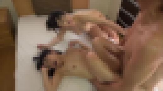 人妻デリバリー風俗のママ友3ＰＷ痴女コース！File.1　サンプル画像3
