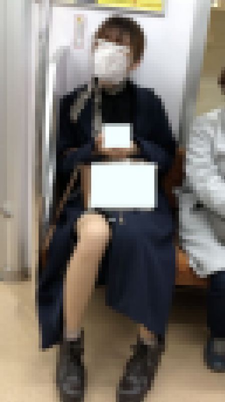 エロい隠し方のミニスカ美女 サンプル画像