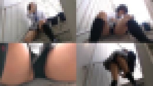 野外でパンチラ！ vol.48　サンプル画像1