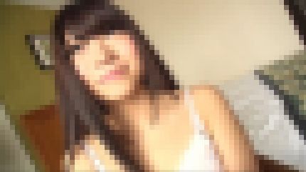 20歳のネイルの専門学校生が初撮影で久しぶりのエッチに顔を歪めて喘ぎまくり サンプル画像