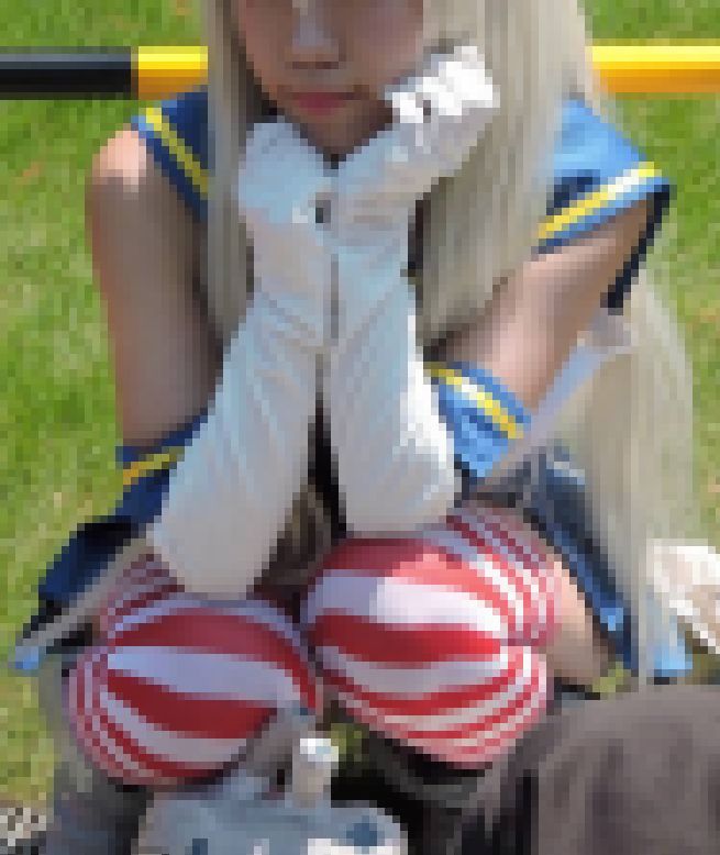 コスプレ2018夏両腕を上げてワキ見せへそ出しミニスカ【動画】イベント編 4811 サンプル画像