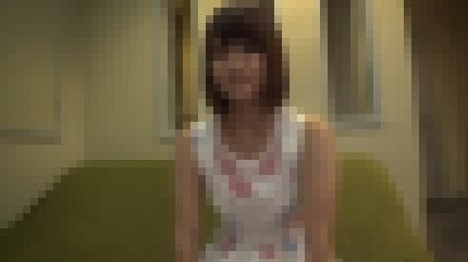 スレンダー美巨乳の20歳女子大生が初ハメ撮りでアソコをビショ濡れにして喘ぐ　サンプル画像1