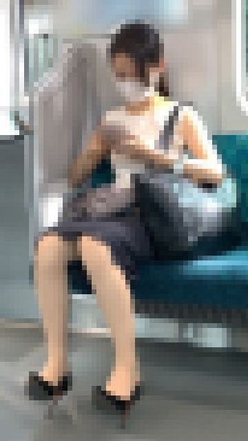 ピンヒールで男ウケを狙うスケベな美人OL（前編）　サンプル画像2