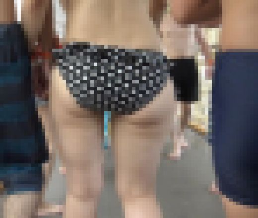 R【4K高画質】娘さんのビキニ尻 69 サンプル画像2