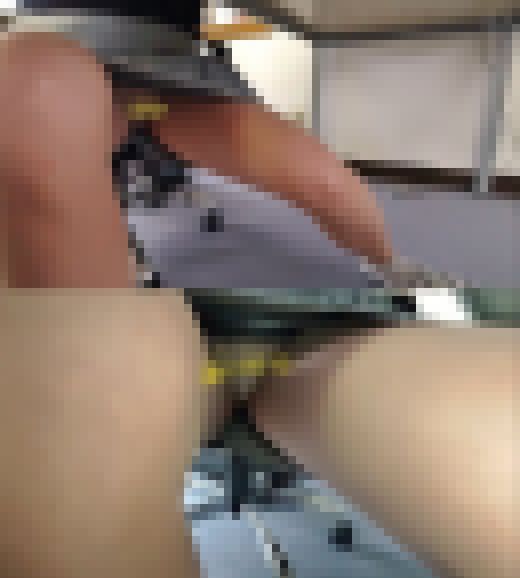 会社の同僚、オフィスでパンチラ撮影！　03　サンプル画像2