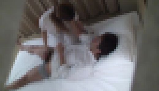 出張マッサージ嬢とホテルで２人きり…File.1　サンプル画像2