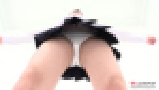 西倉まより 4K動画 真下アングルで白綿パンを凝視できる準備体操　サンプル画像1