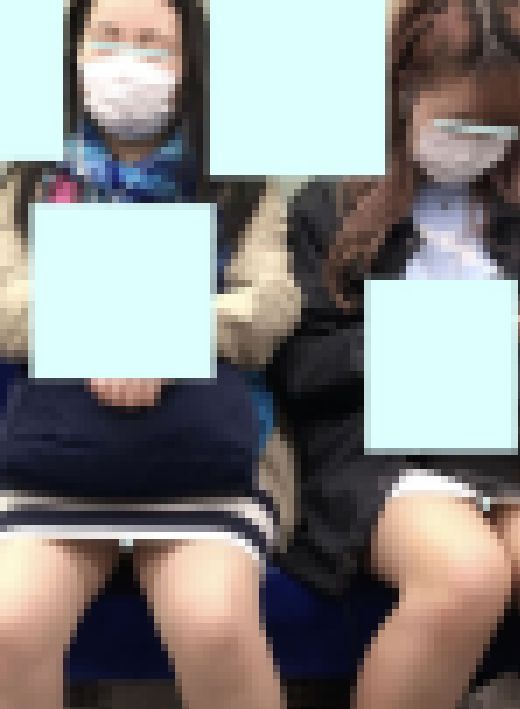 開脚系美女二人　サンプル画像1