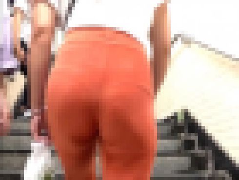 《第十六回・こんな女とやりてぇ〜編！！！》【健康的なムチムチ感と中村ア○風のフェロモンで２人の男を引き連れる最強エ サンプル画像