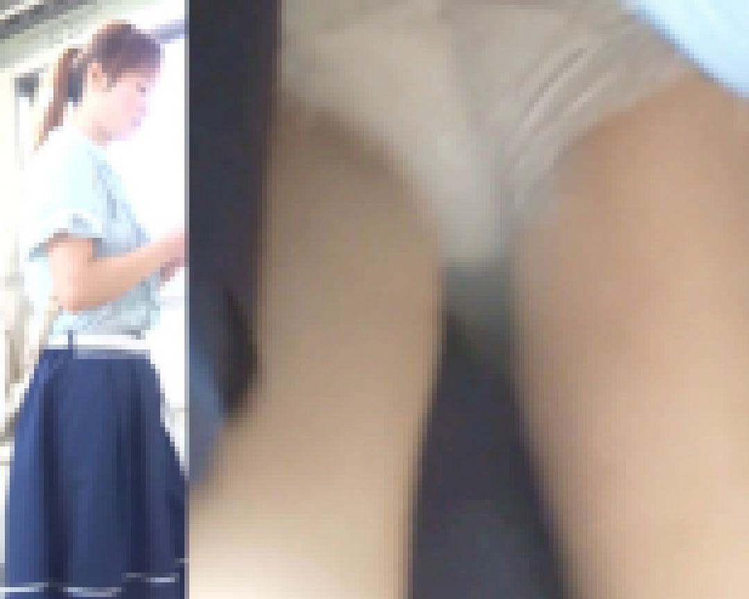 [★新作][★顔出し]パンチラ盗撮 清楚系女子大生 白パンツに接近 サンプル画像