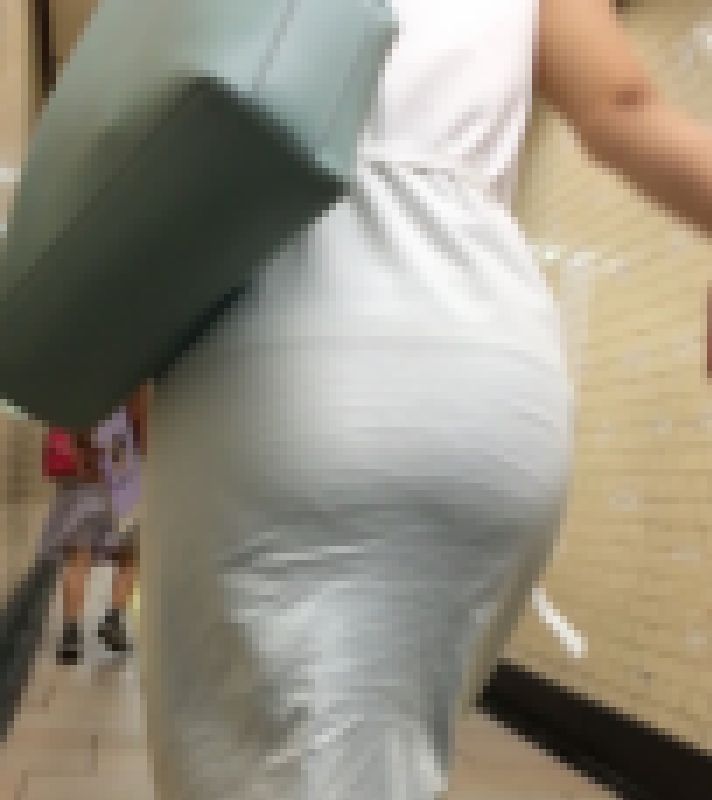 《こんな洋服で仕事するの？？？》 No.1671【ケツを左右にフリフリさせるフェロモンOL】 サンプル画像